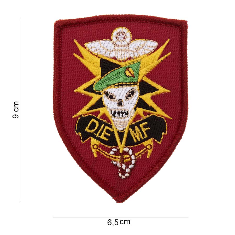 Embleem stof Die MF #1002