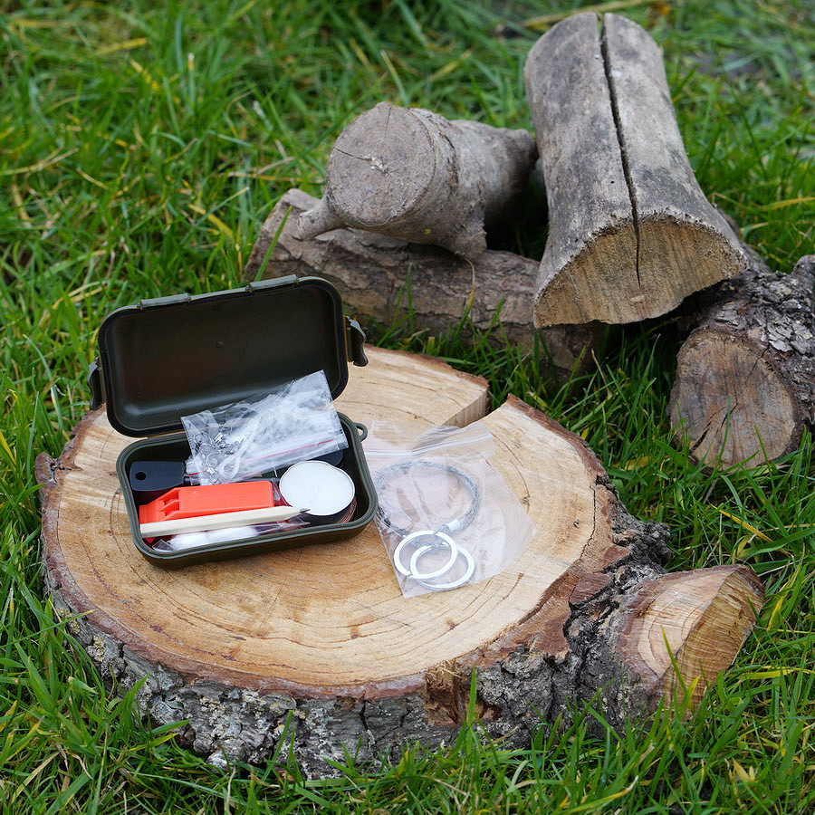 Combat survival kit waterproof Combat survival kit waterproof