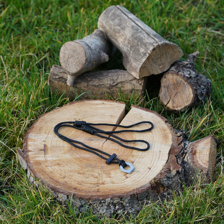 Fosco Industries Paracord ketting met fire starter - Afbeelding 2